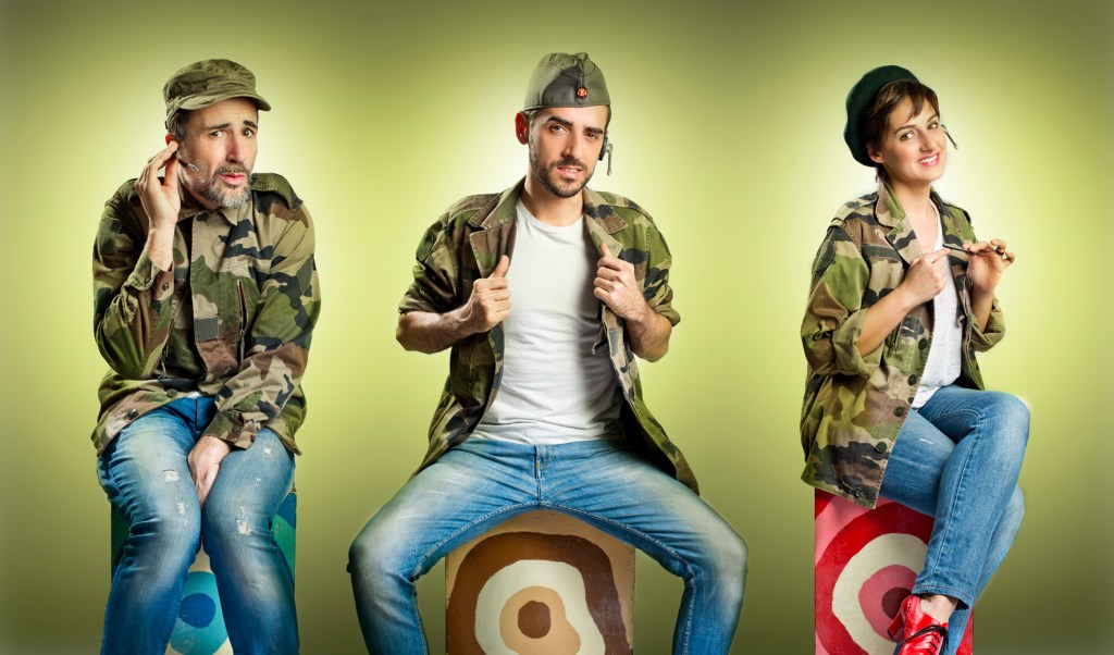 Manténgase a la espera por los ojos de En un&nbsp;entreacto