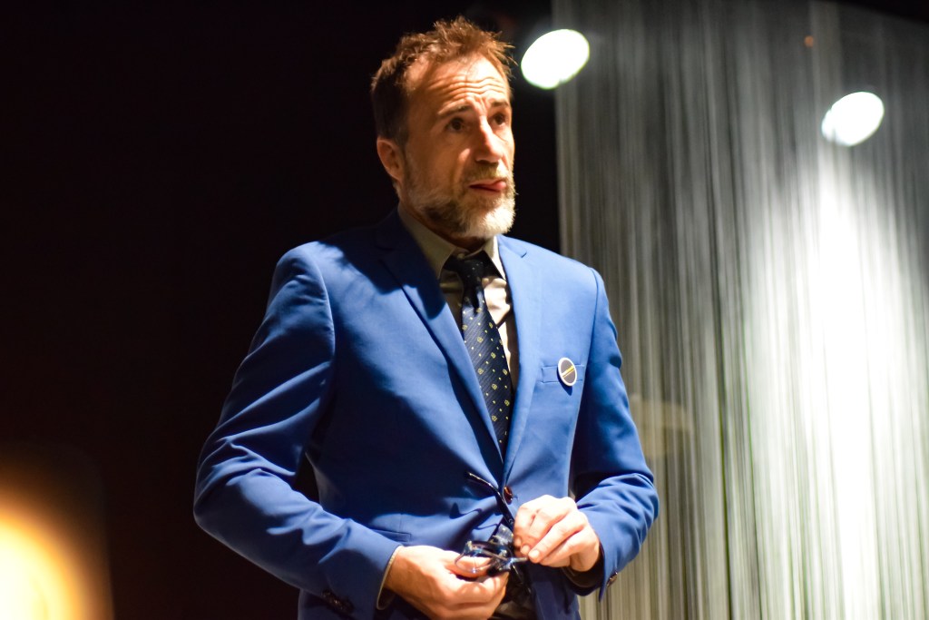 ALFONSO MENDIGUCHÍA, MEJOR ACTOR EN EL FESTIVAL NACIONAL DE TEATRO VEGAS&nbsp;BAJAS