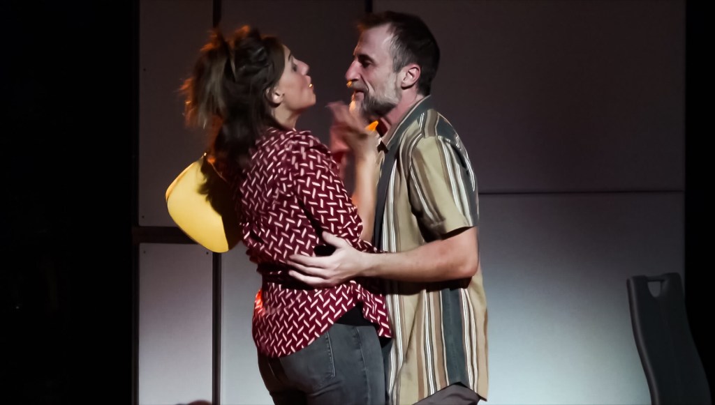 «GRUYÈRE, UNA COMEDIA EFICAZ CON UNA INTERPRETACIÓN EXCELENTE». REVISTA&nbsp;TARÁNTULA.